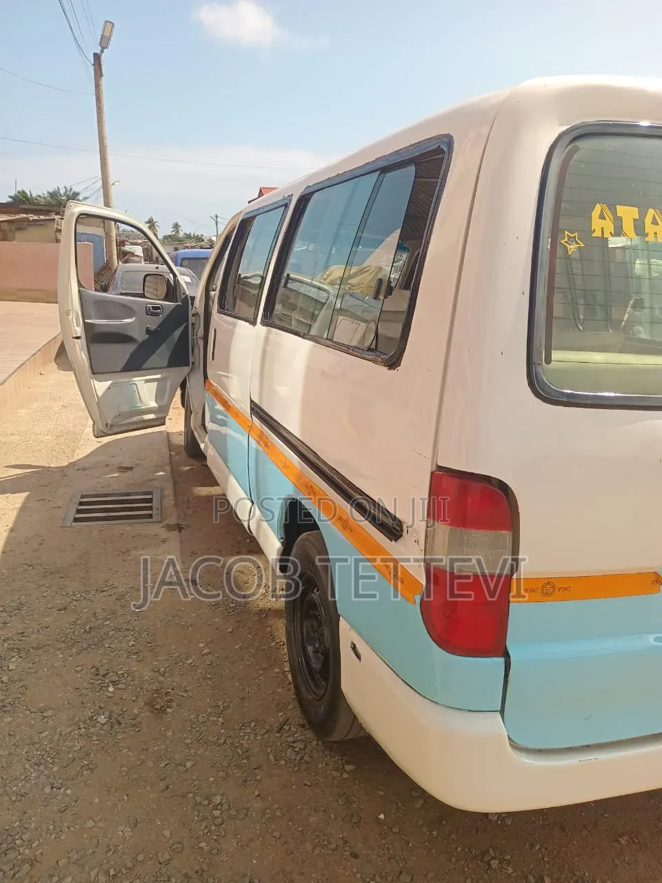 Toyota HiAce 1998 White