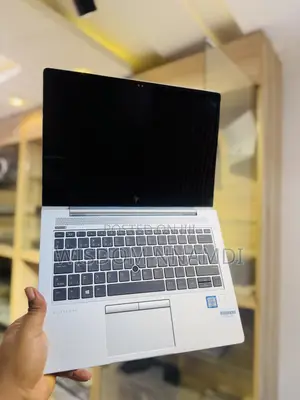 Laptop HP EliteBook 830 G5 8GB Intel Core i5 SSD 256GB
