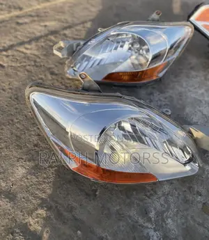Toyota Yaris 2008 Headlight Pair