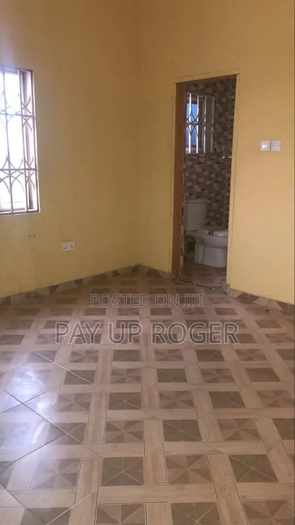 2bdrm Apartment in Pay Up Roger Homes, Olebu for rent
