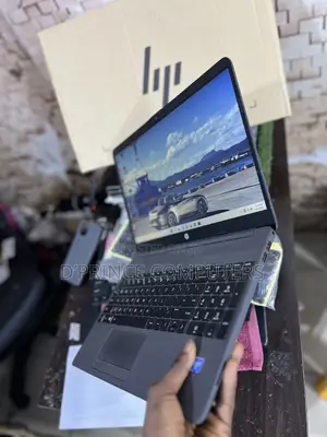 Laptop HP 250 G8 4GB Intel Celeron HDD 750GB