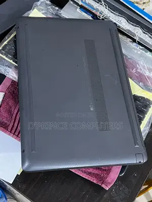 Laptop HP 250 G8 4GB Intel Celeron HDD 750GB