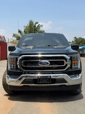 Ford F-150 XLT 2022 Black