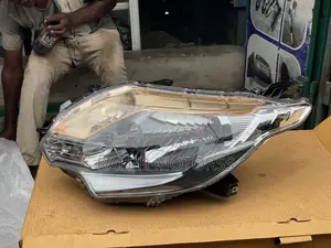 Mitsubishi L200 2016-2019 Headlight Pair