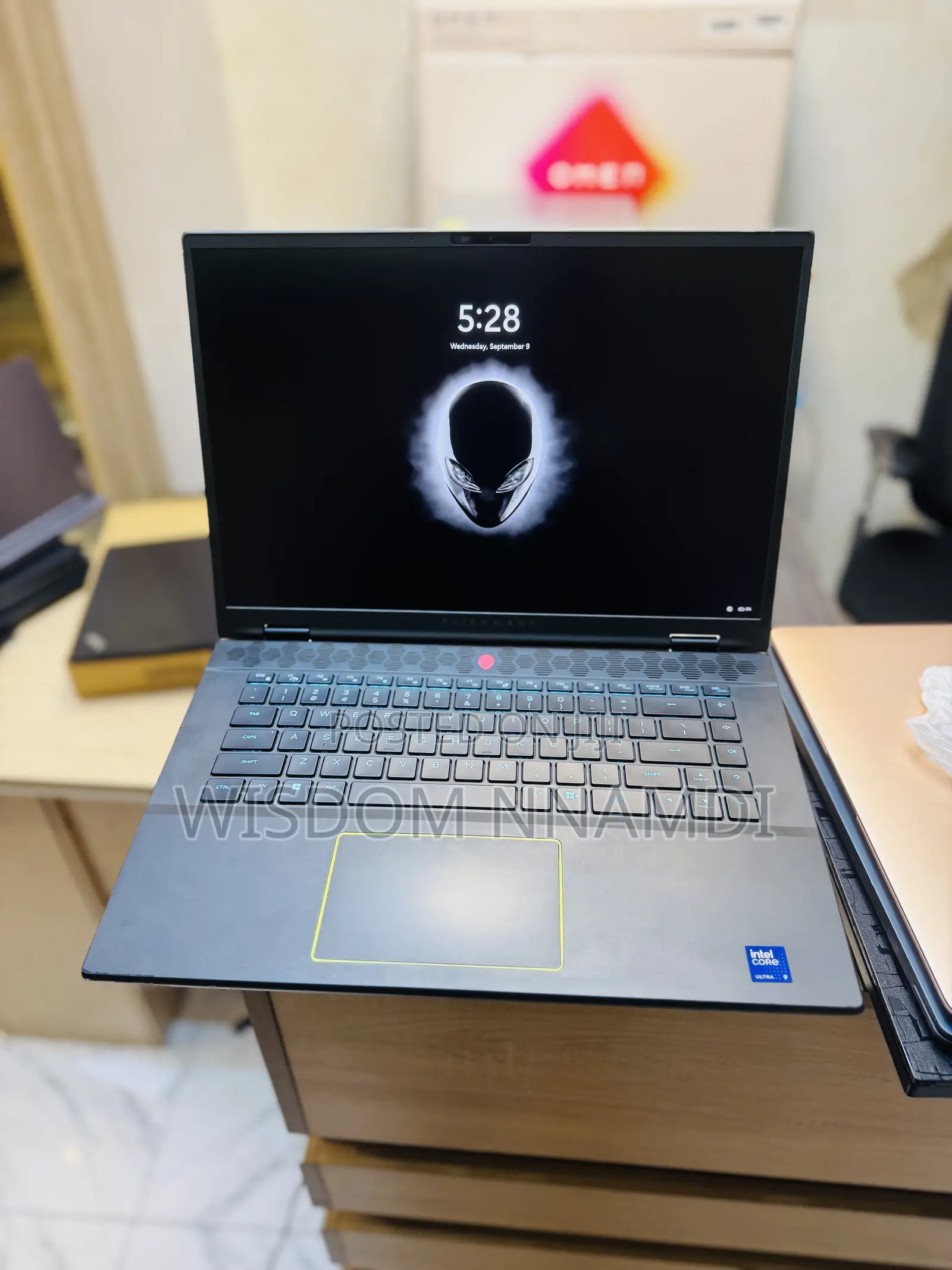 Laptop Alienware M16 R2 16GB Intel Core Ultra 9 SSD 1T