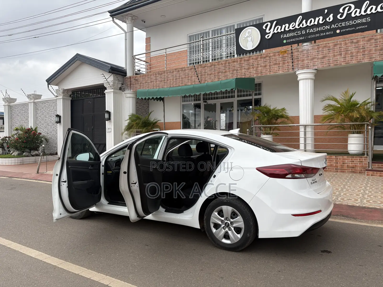 Hyundai Elantra 2017 White