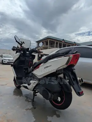 Kymco 2020 White
