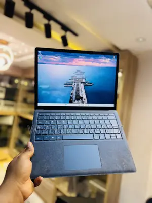 Laptop Microsoft Surface Laptop 2 8GB Intel Core i5 SSD 256GB