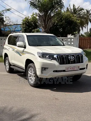 Toyota Land Cruiser Prado 2019 White