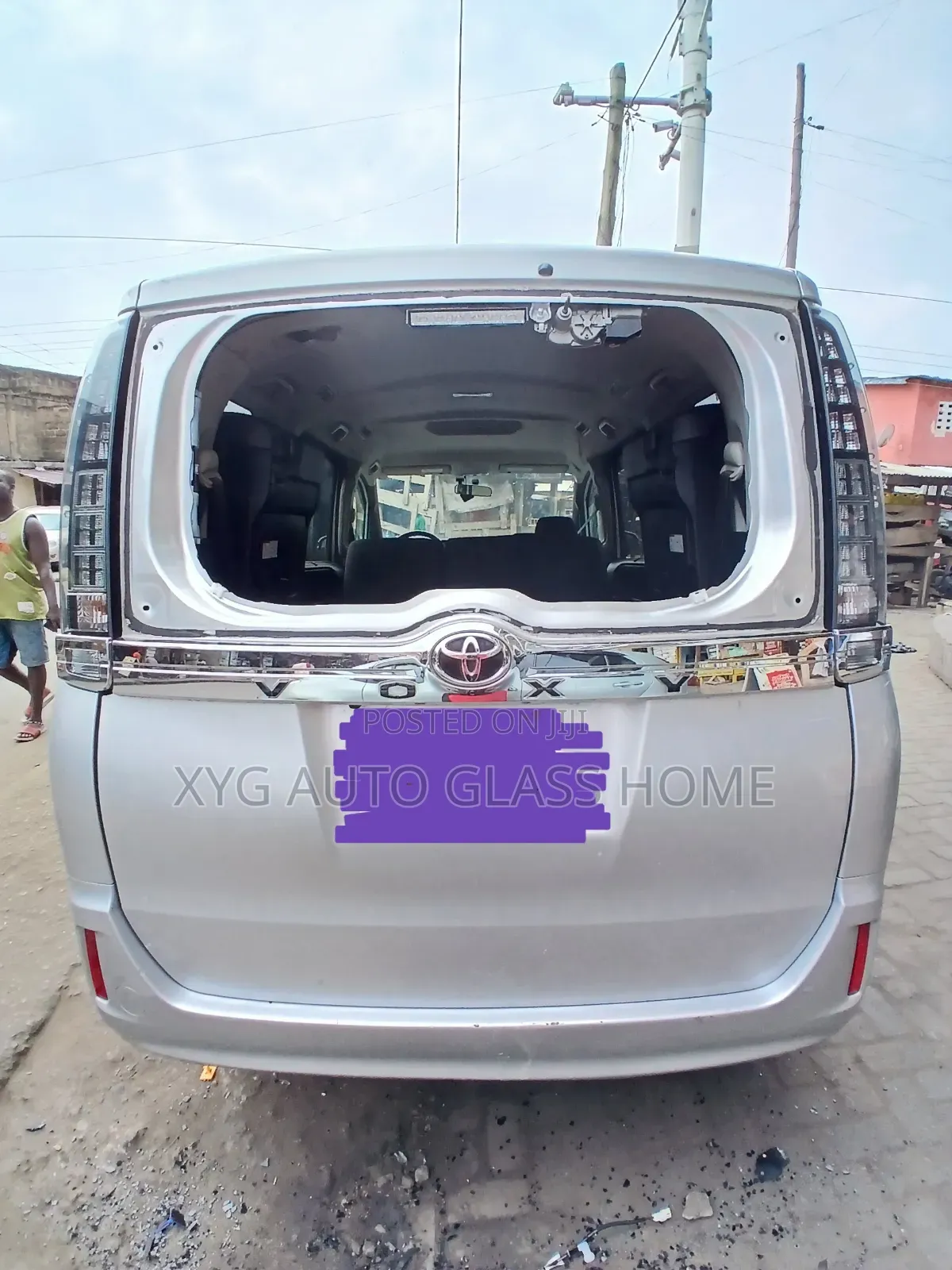 Toyota Voxy 2014,2015,2016,2017 Windscreen/Windshield