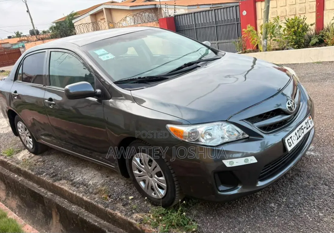 Toyota Corolla 2013 Silver