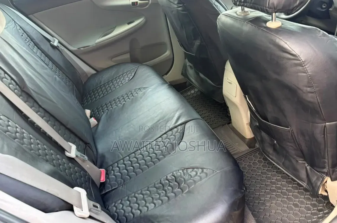 Toyota Corolla 2013 Silver