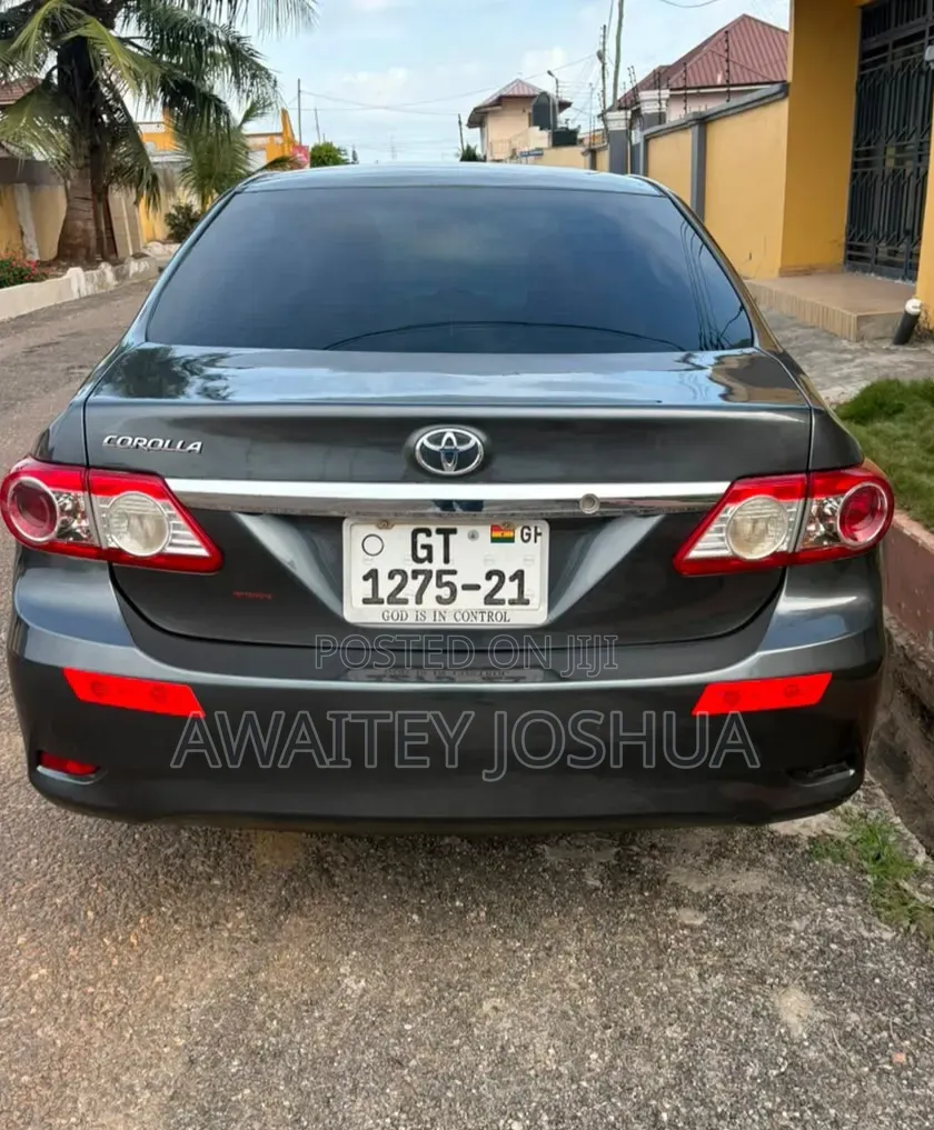 Toyota Corolla 2013 Silver