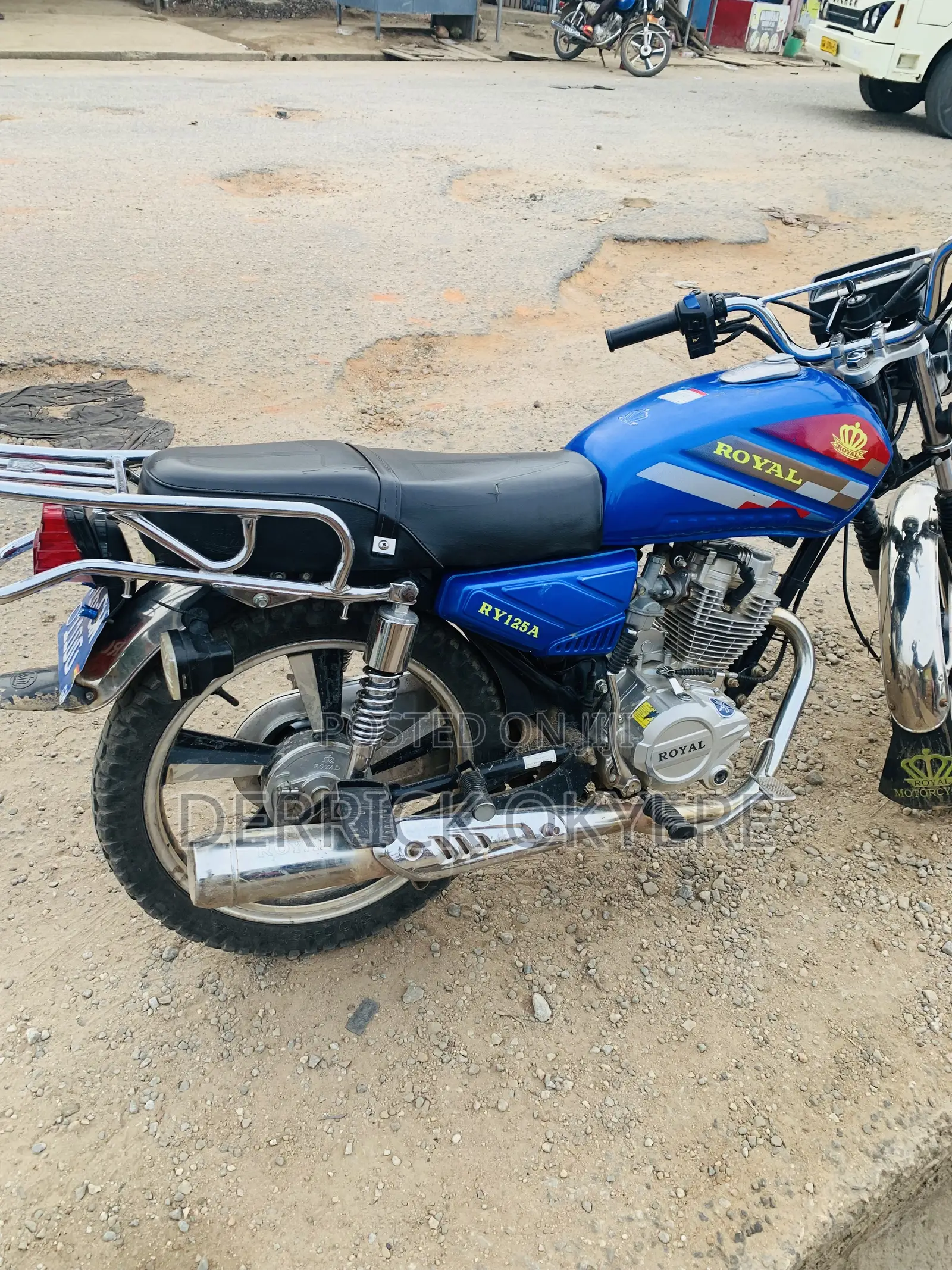 New Royal RY125 2026 Blue