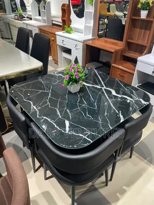 4 Seat Morden Dining Table