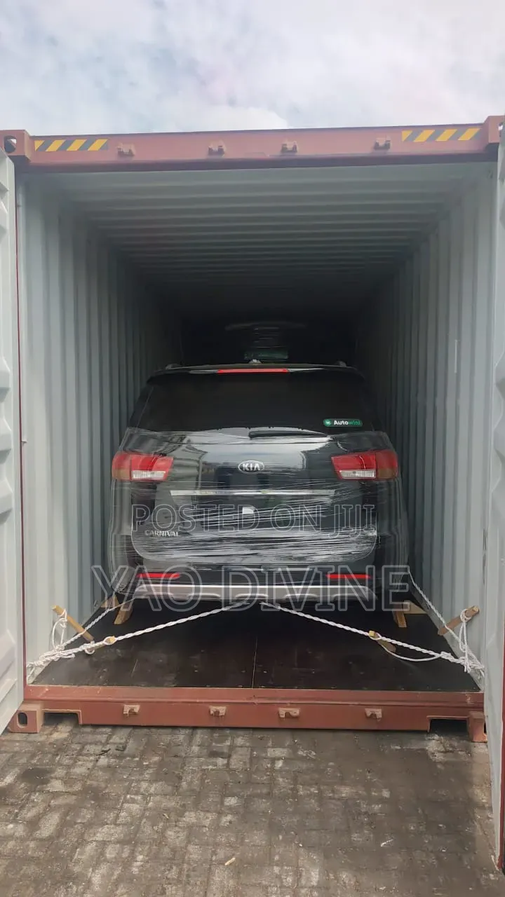 Kia Carnival 2016 Black