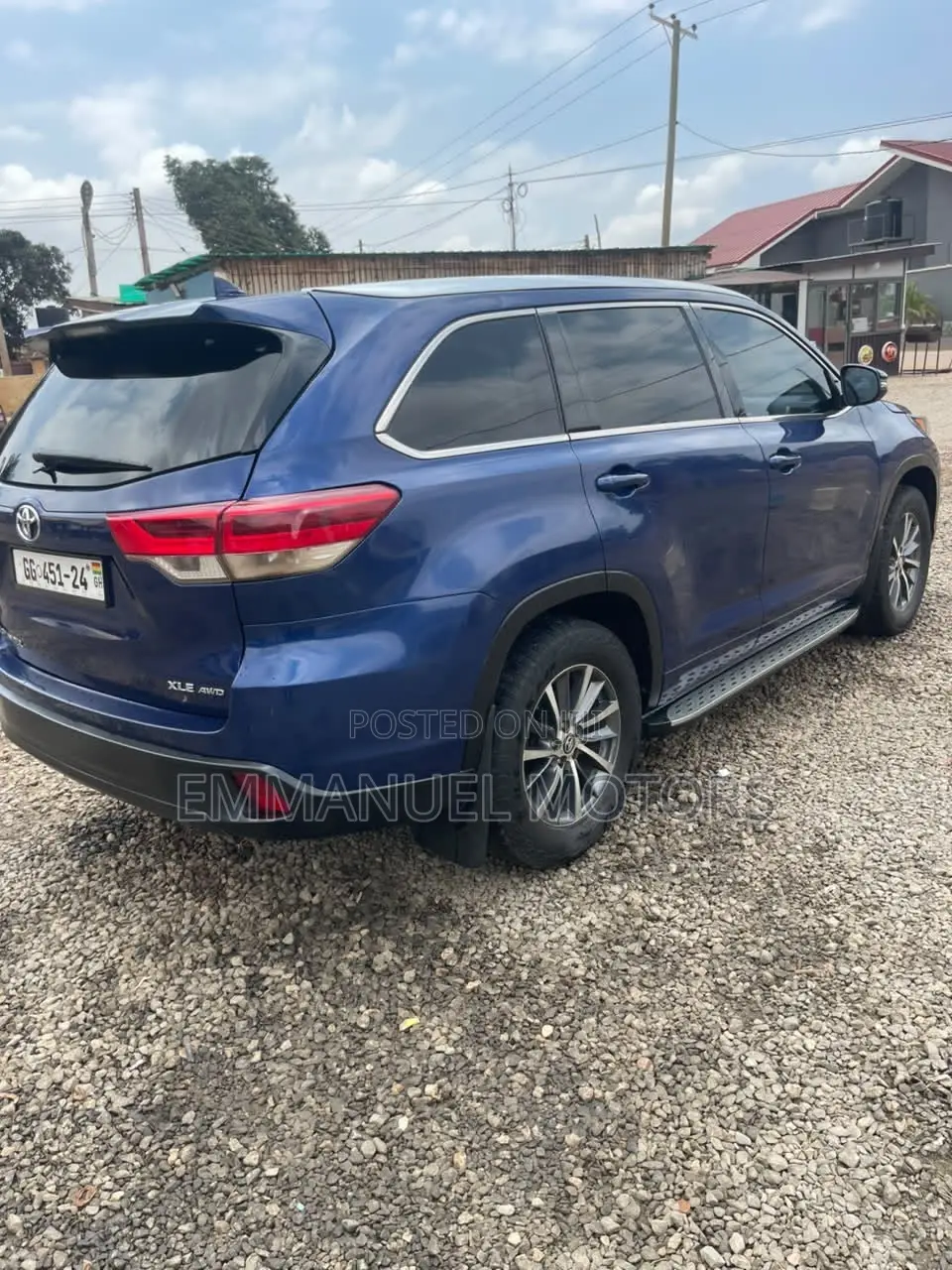 Toyota Highlander XLE 4x4 V6 (3.5L 6cyl 8A) 2018 Blue