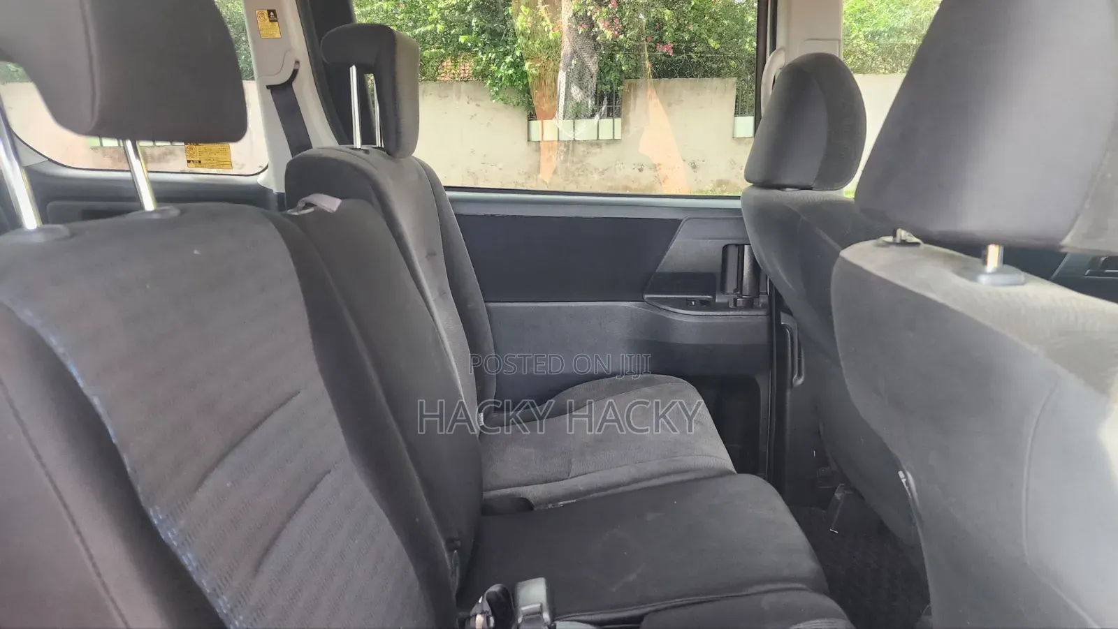 Toyota Voxy 2011 White