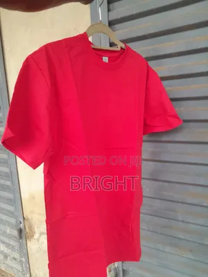 Plain Red T-Shirt. 600-1000gms Cotton