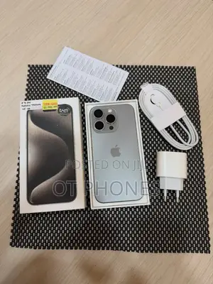 Apple iPhone 15 Pro Max 256 GB Silver