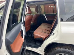 Toyota Land Cruiser Prado 2018 White