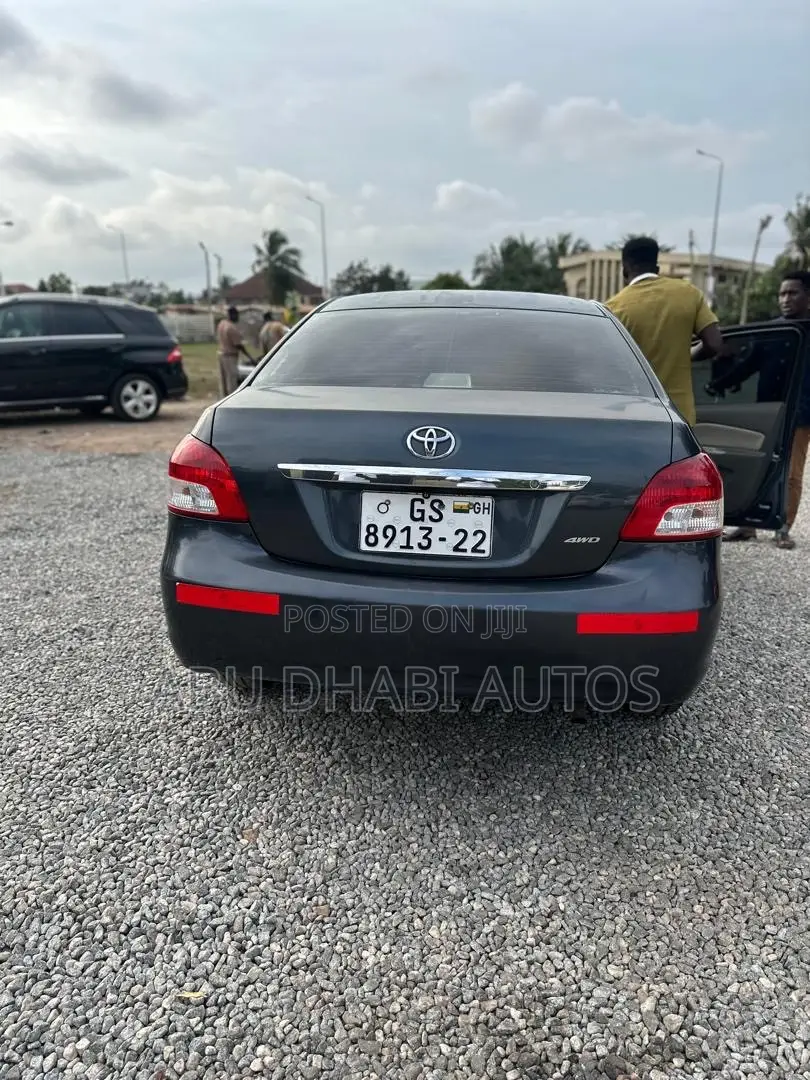 Toyota Belta 2010 Black