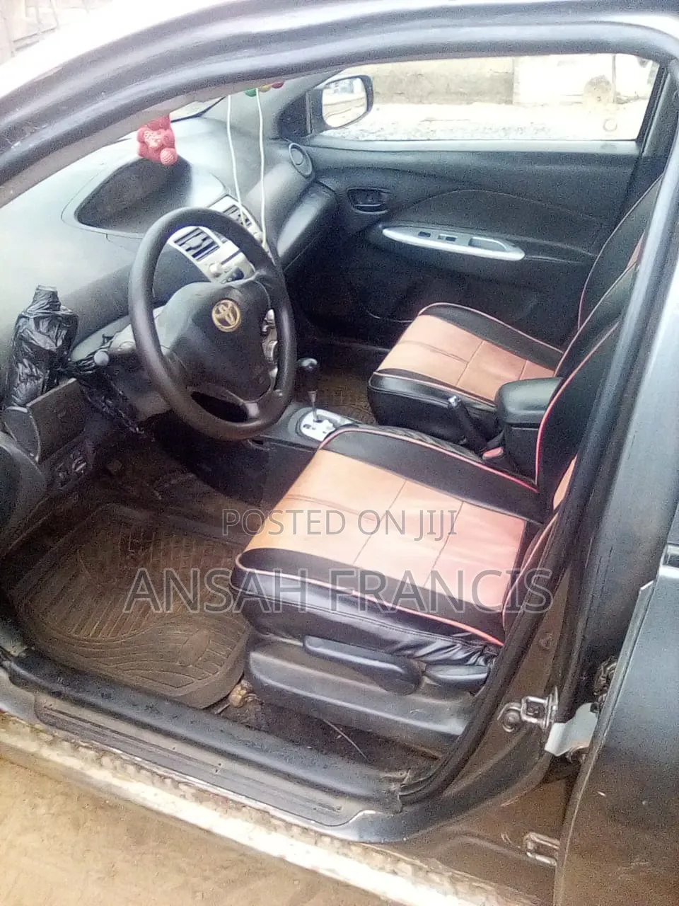 Toyota Yaris 2009 Gray