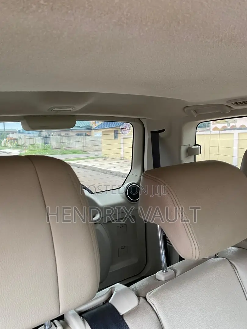 Mitsubishi Pajero V80 3.8 V6 GLS 2015 Gray