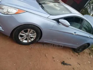Hyundai Sonata 2012 Blue