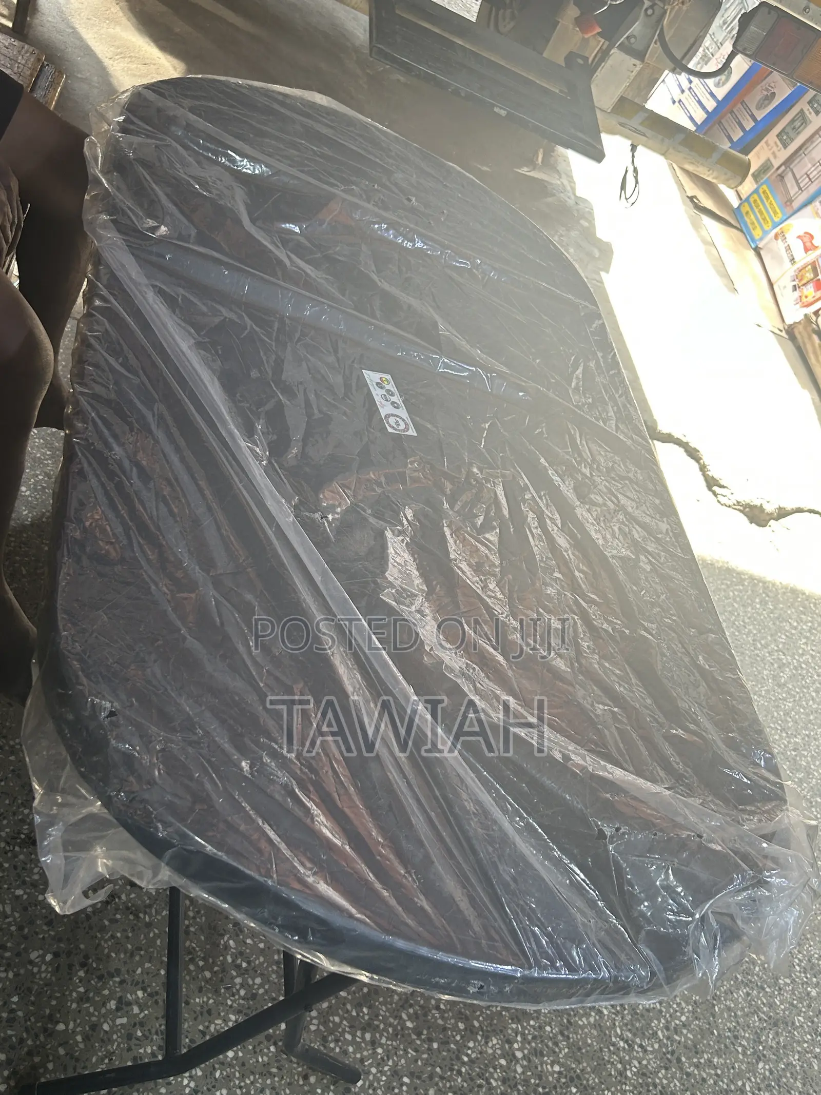 4 Seater Plastic Table