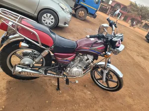 Haojue HJ125-8K 2025 Red