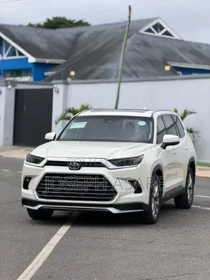 Toyota Grand Highlander Limited AWD 2024