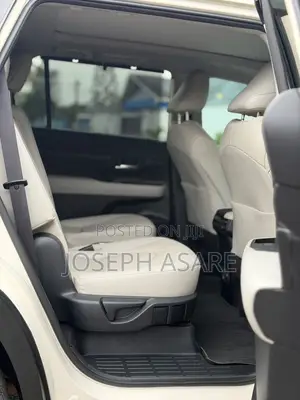 Toyota Grand Highlander Limited AWD 2024