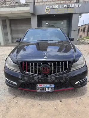 Mercedes-Benz C300 2011 Black