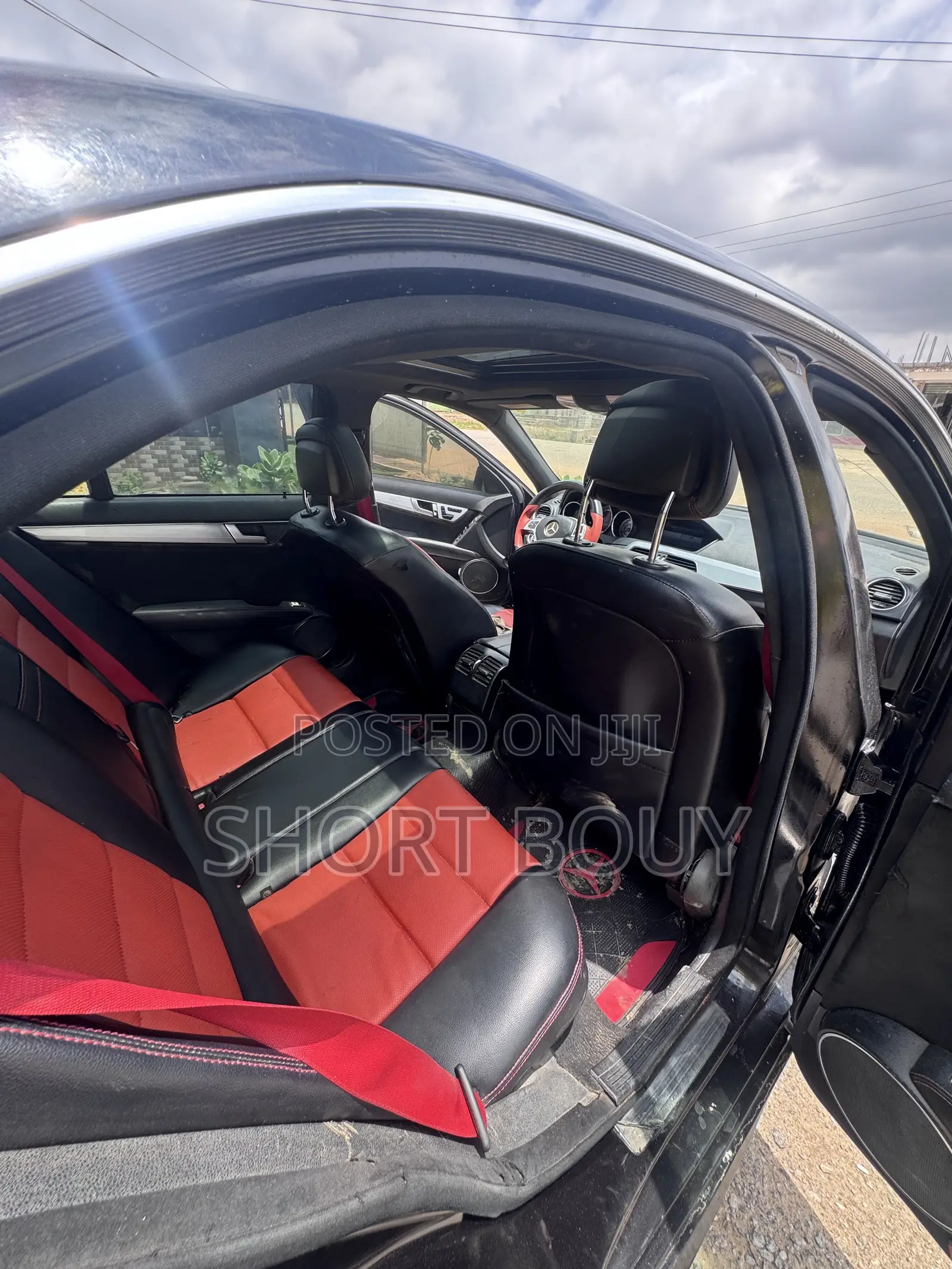 Mercedes-Benz C300 2011 Black