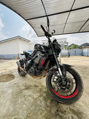 Yamaha 2023 Black