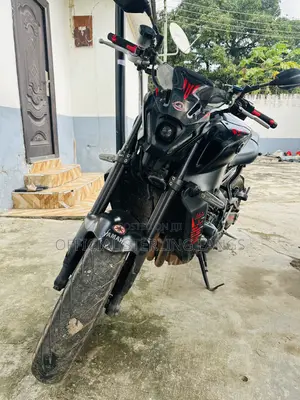 Yamaha 2023 Black