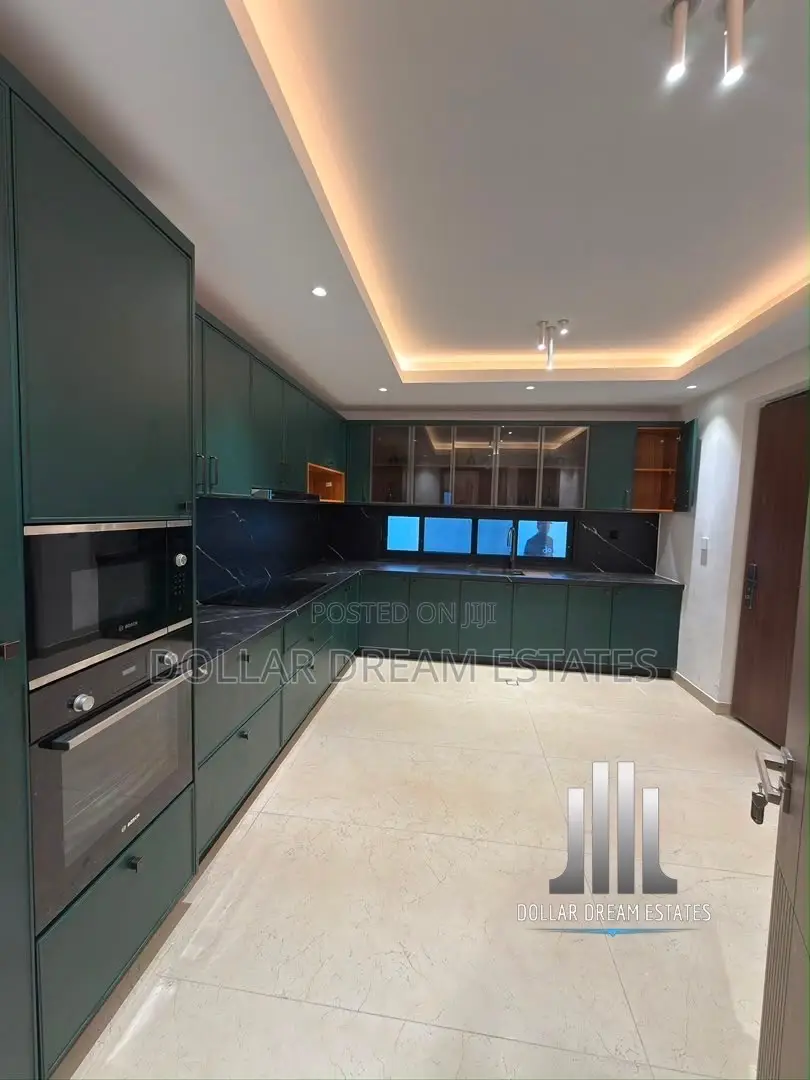4bdrm House in East Legon for sale
