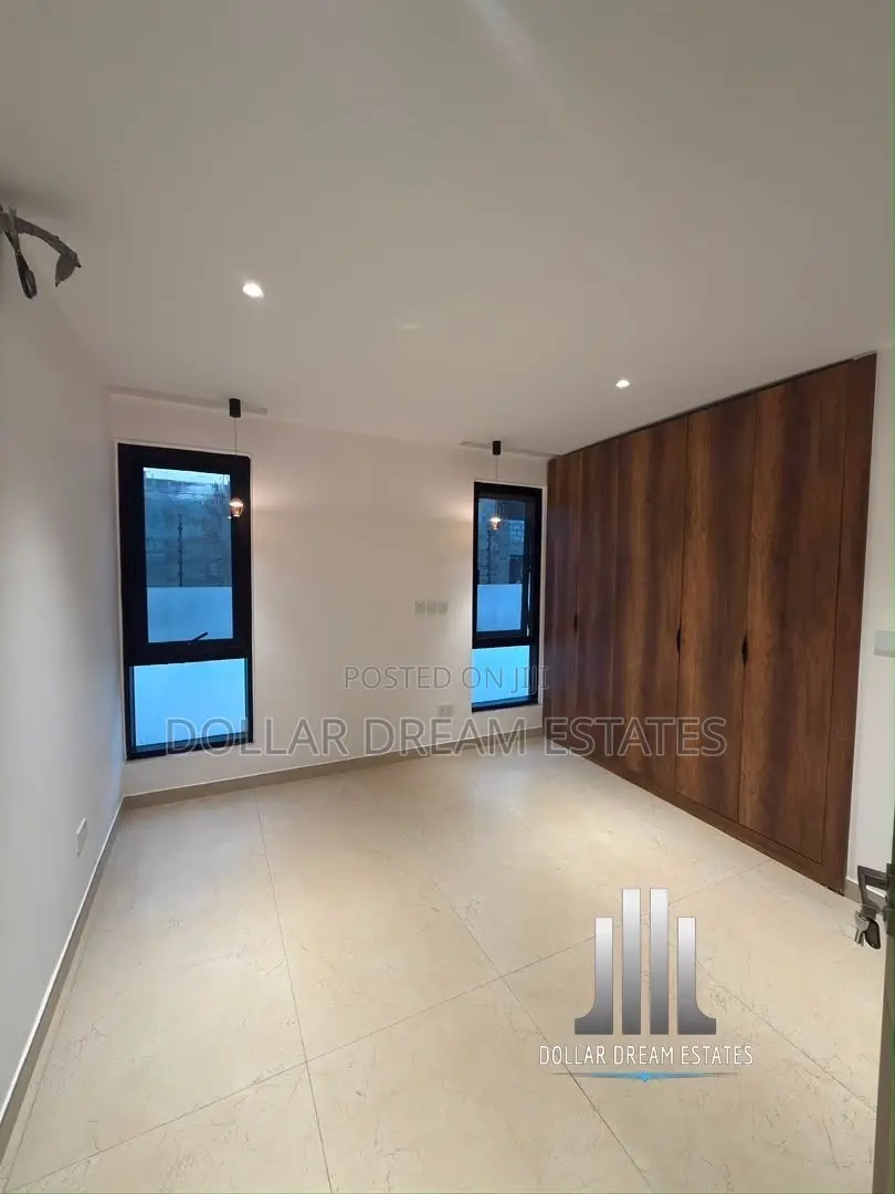 4bdrm House in East Legon for sale