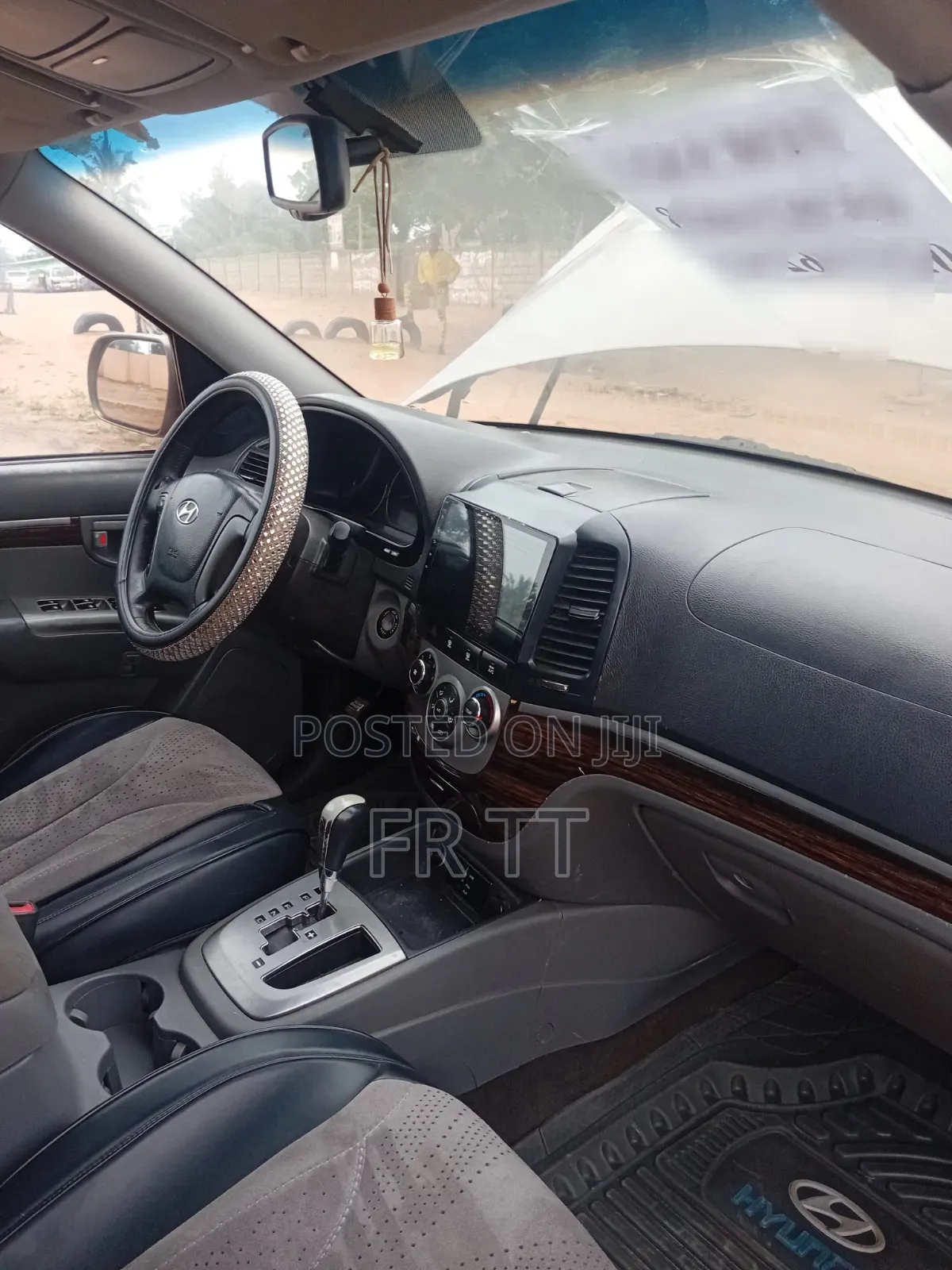Hyundai Santa Fe 2010 Gray