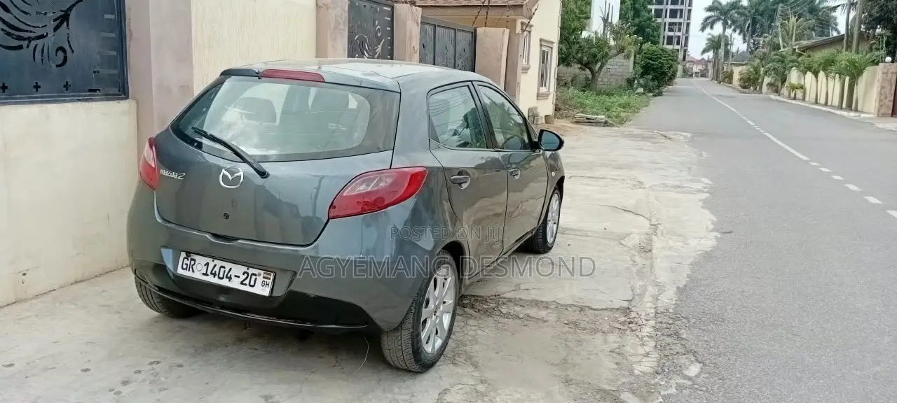 Mazda 2 2014 Gray