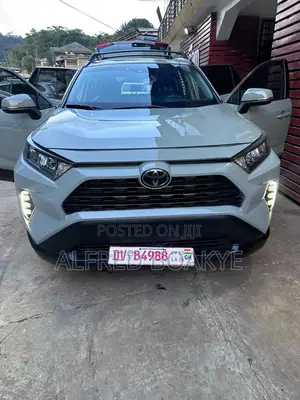 Toyota RAV4 XLE Premium AWD 2020 Gray