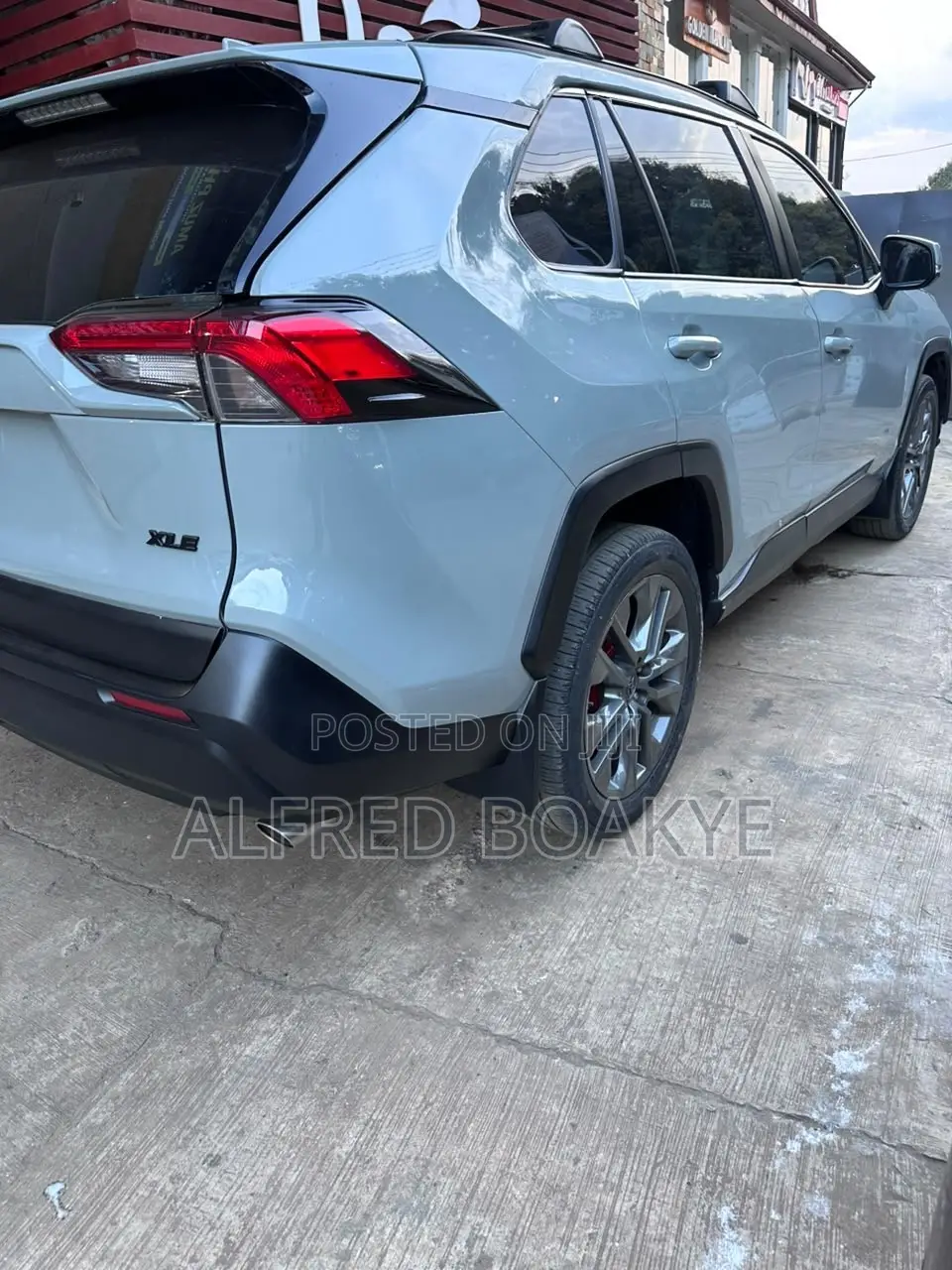 Toyota RAV4 XLE Premium AWD 2020 Gray