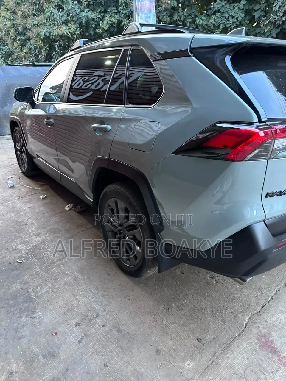 Toyota RAV4 XLE Premium AWD 2020 Gray
