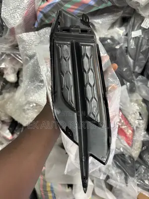 Honda Civic Back Bumper Reflector Case 2016 2017 2018 2019 2020 2021