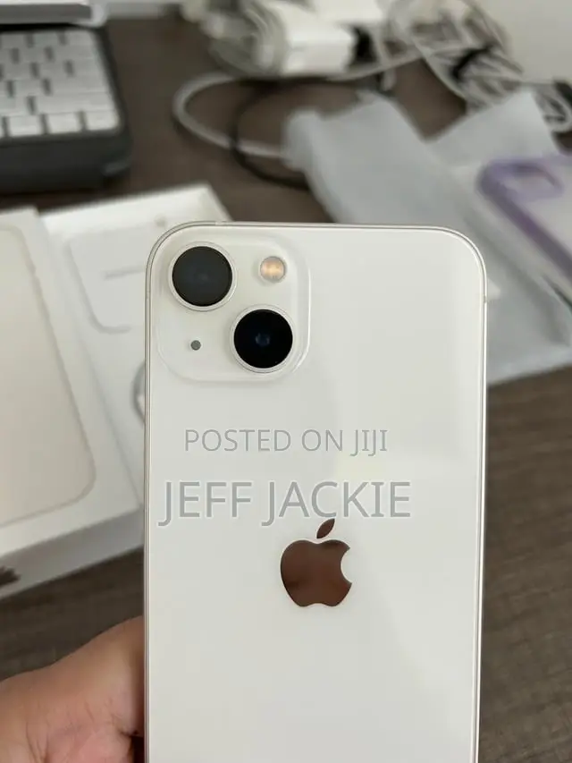 Apple iPhone 13 128 GB White