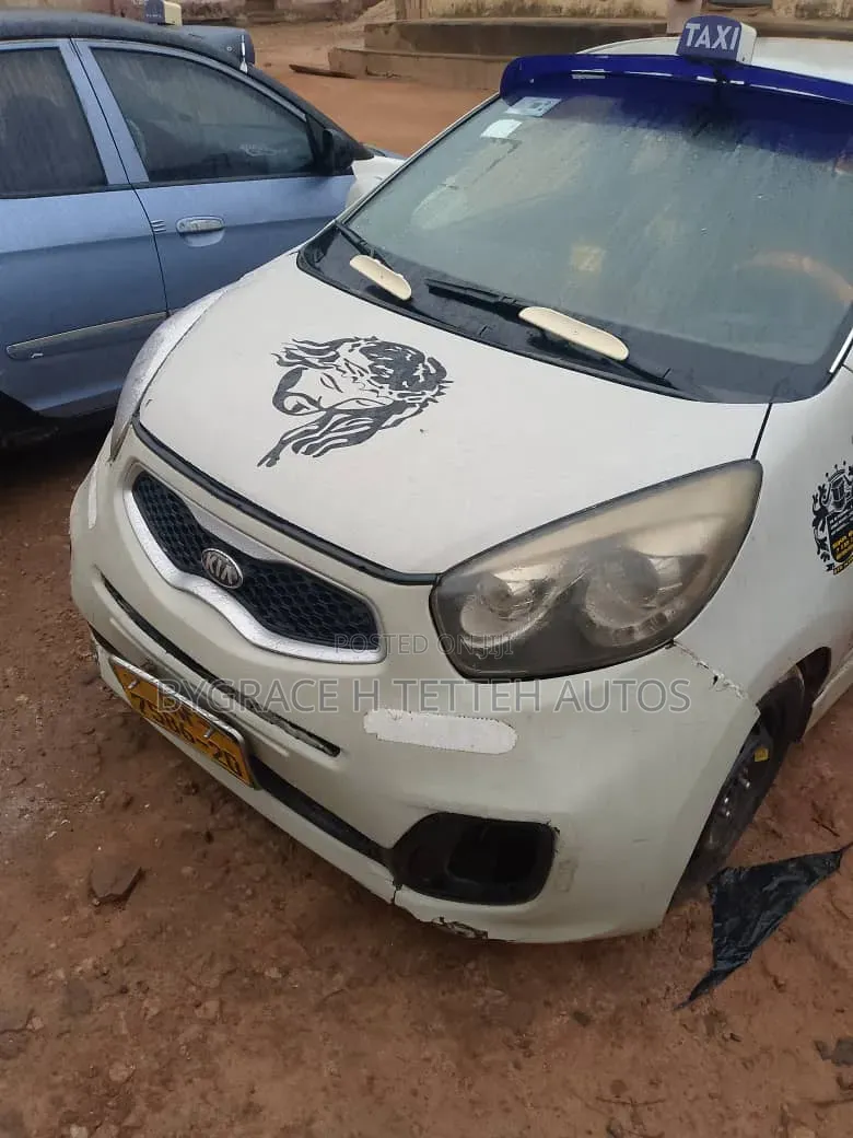Kia Morning 2012 Off white