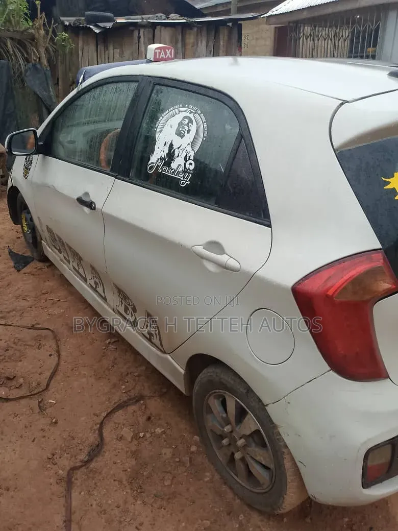 Kia Morning 2012 Off white