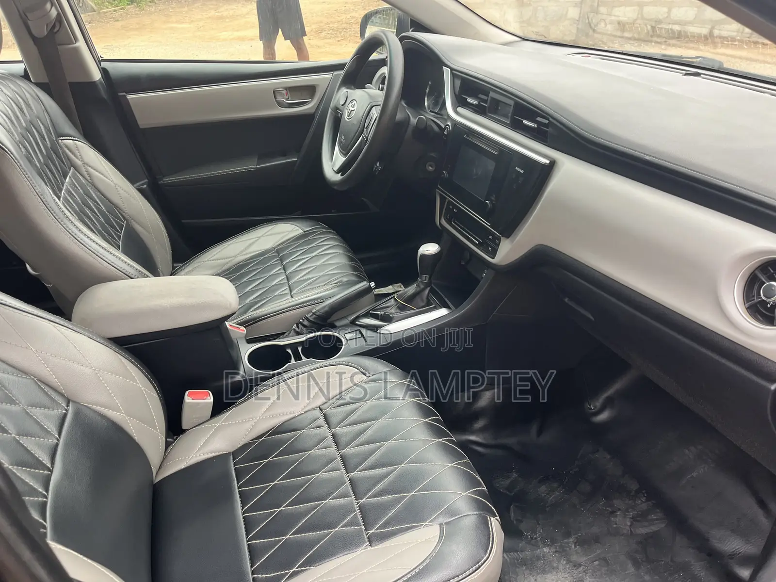 Toyota Corolla 2017 Black