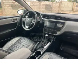Toyota Corolla 2017 Black